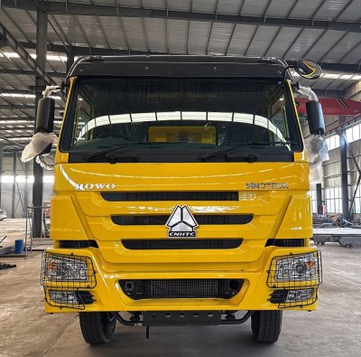 Howo Right-Hand Drive Tractor Truck