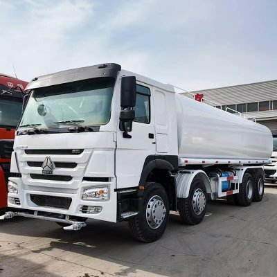 HOWO 371 8X4 Fuel Tank Truck