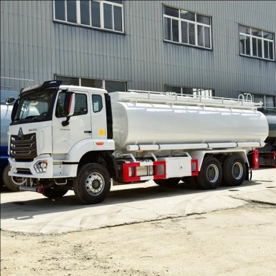 howo fuel tank truck