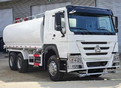 HOWO 371 6X4 Fuel Tank Truck