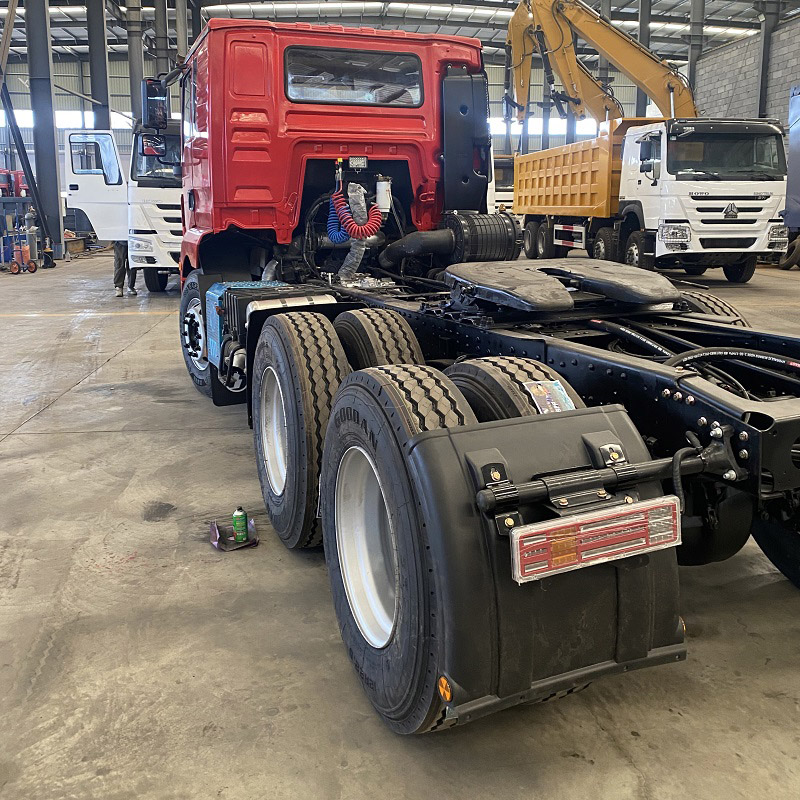 Shacman 6X4 Red Tractor Truck  Shacman 6X4 Red Tractor Truck
