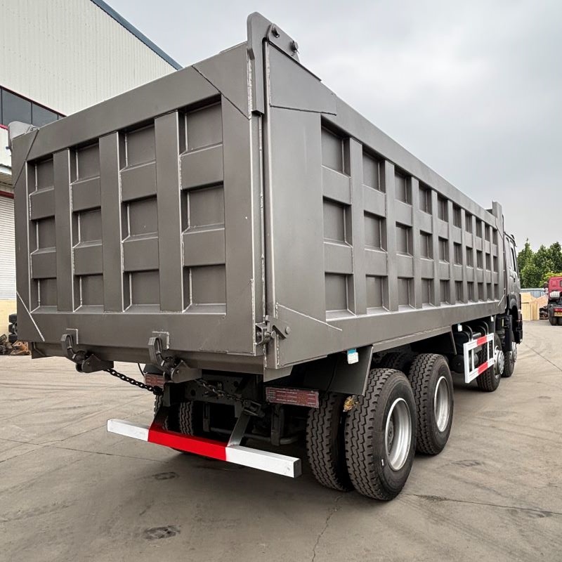 HOWO 371 8 × 4 Grey Dump Truck