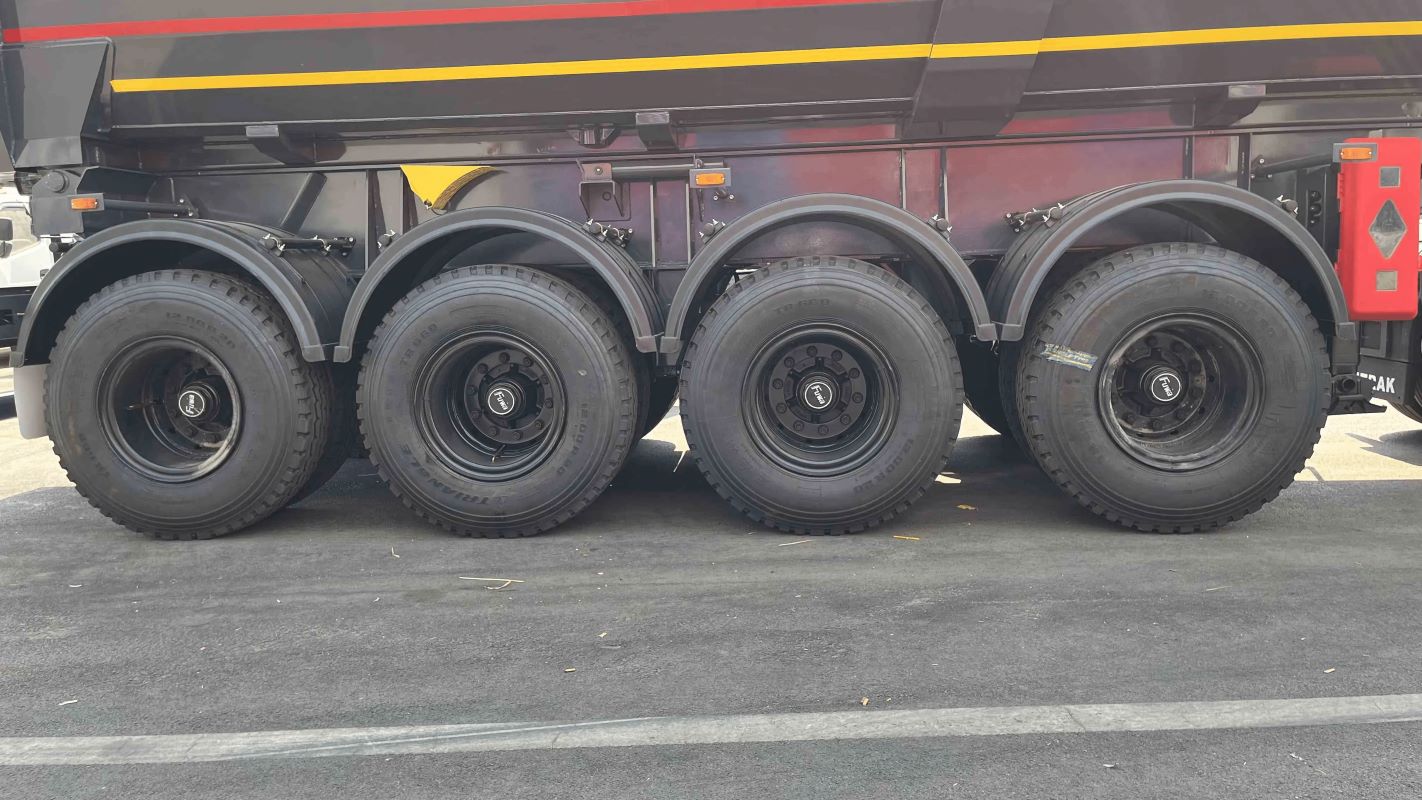 4-Axle U-Shaped Dump Truck 4-Axle U-Shaped Dump Truck