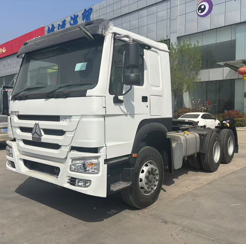 HOWO 371 WHITE TRACTOR TRUCK.jpg HOWO 371 WHITE TRACTOR TRUCK.jpg