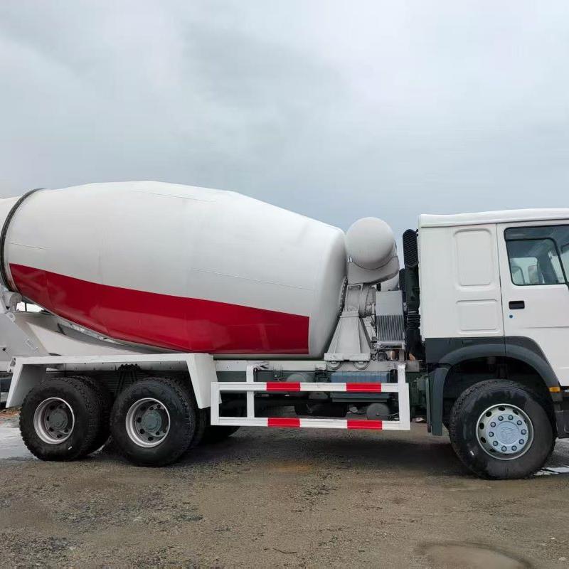 HOWO 6X4 Mixer Truck